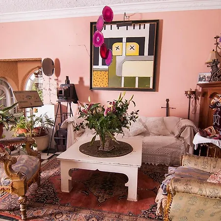 Suite501 بيت ضيافة ماربيا